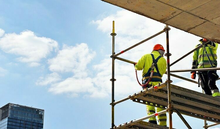 Things To Consider Before Hiring Scaffolding