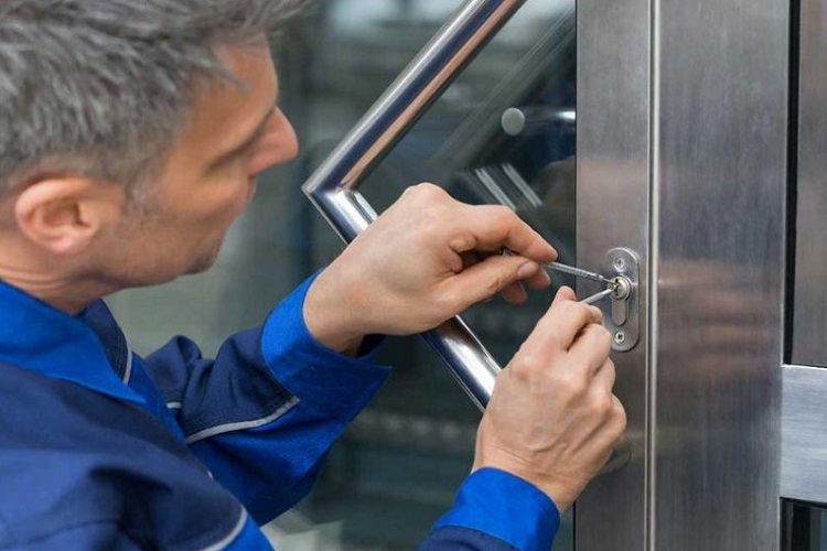 Locksmith Service